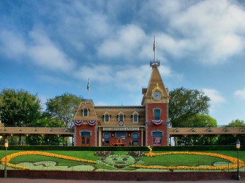 Disneyland Train Station